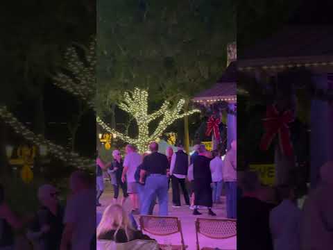 Nightly LIVE MUSIC @ Brownwood Paddock Square in THE VILLAGES, Florida !